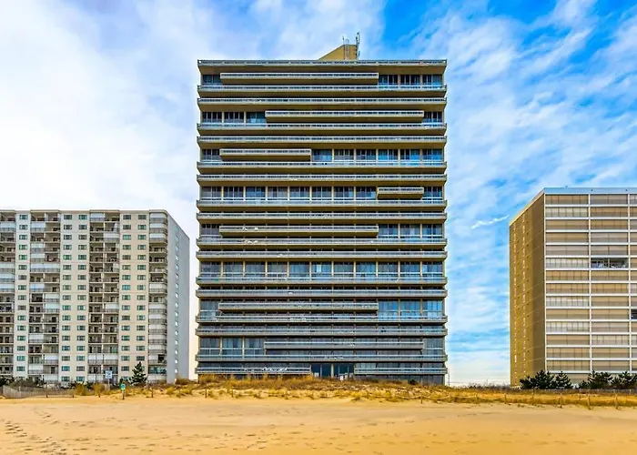 Oceanfront Getaway With Private Balcony Free Wifi Access & Shared Pool * Ocean City