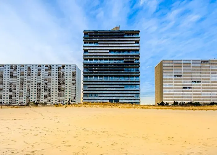 Сasa de vacaciones Oceanfront Getaway With Private Balcony Free Wifi Access & Shared Pool Ocean City